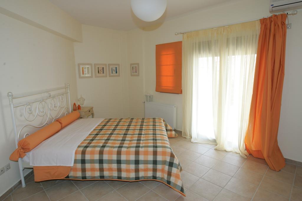 Erofili Villas Lourdata  Rom bilde