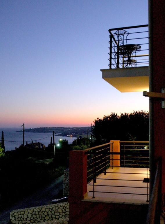 Erofili Villas Lourdata  Rom bilde